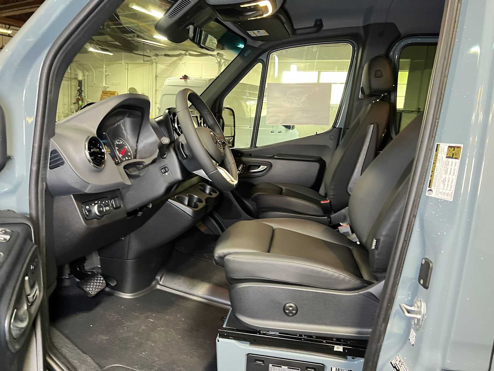 2026 Mercedes-Benz Sprinter Passenger Van 2500 Standard Roof I4 Diesel HO 144 AWD