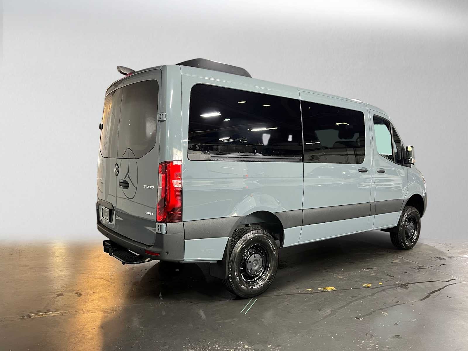 2026 Mercedes-Benz Sprinter Passenger Van 2500 Standard Roof I4 Diesel HO 144 AWD