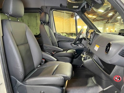 2026 Mercedes-Benz Sprinter Passenger Van 2500 Standard Roof I4 Diesel HO 144 AWD