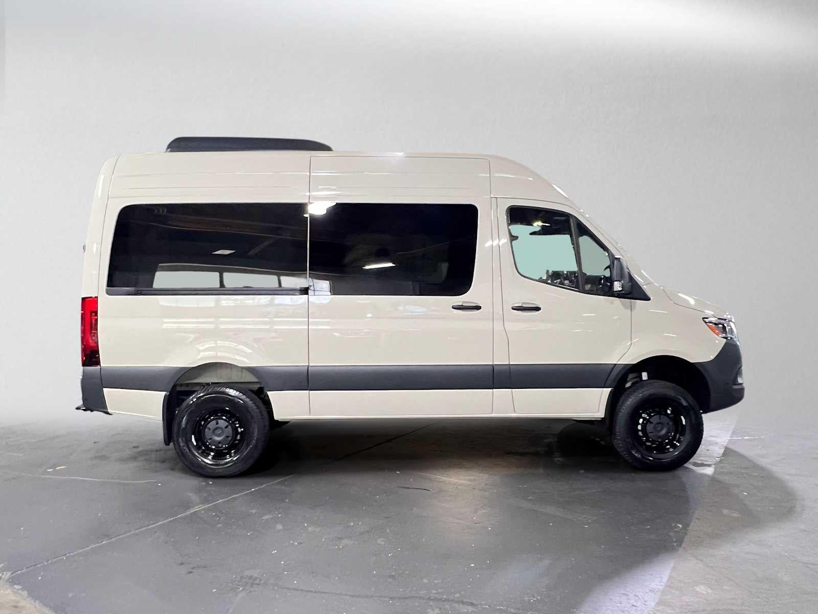 2026 Mercedes-Benz Sprinter Passenger Van 2500 Standard Roof I4 Diesel HO 144 AWD