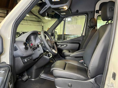 2026 Mercedes-Benz Sprinter Passenger Van 2500 Standard Roof I4 Diesel HO 144 AWD