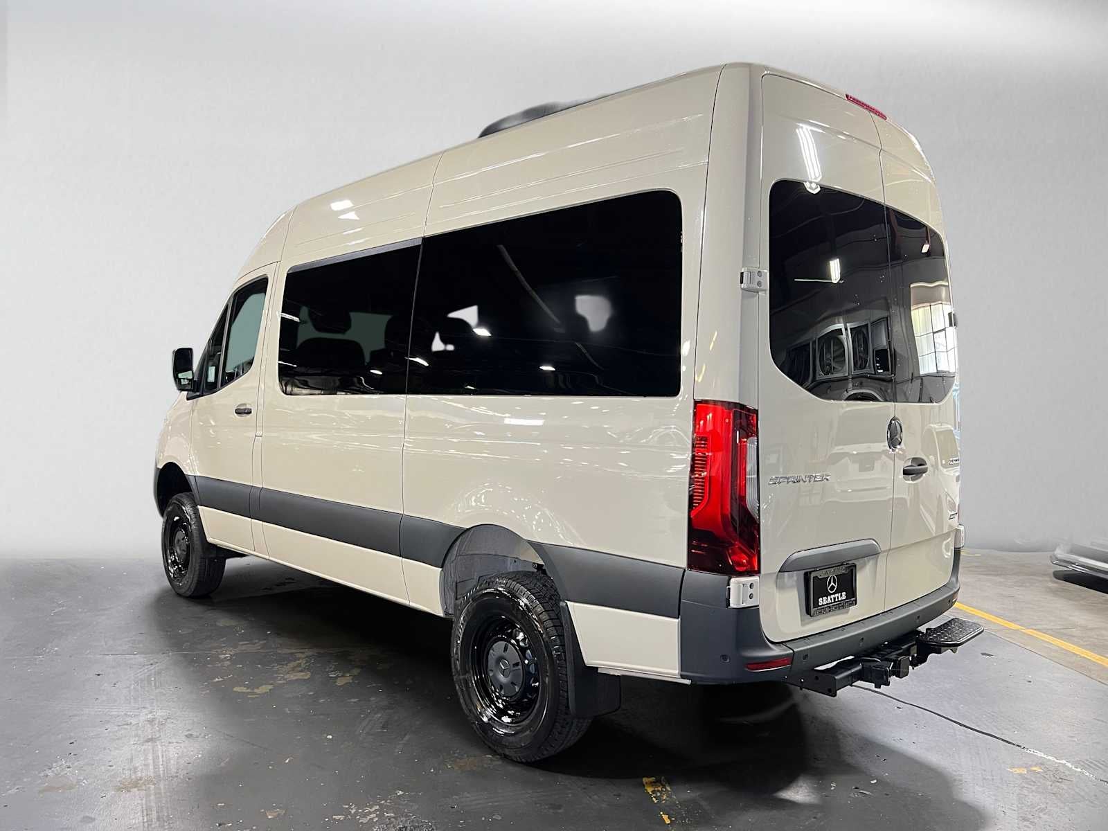 2026 Mercedes-Benz Sprinter Passenger Van 2500 Standard Roof I4 Diesel HO 144 AWD