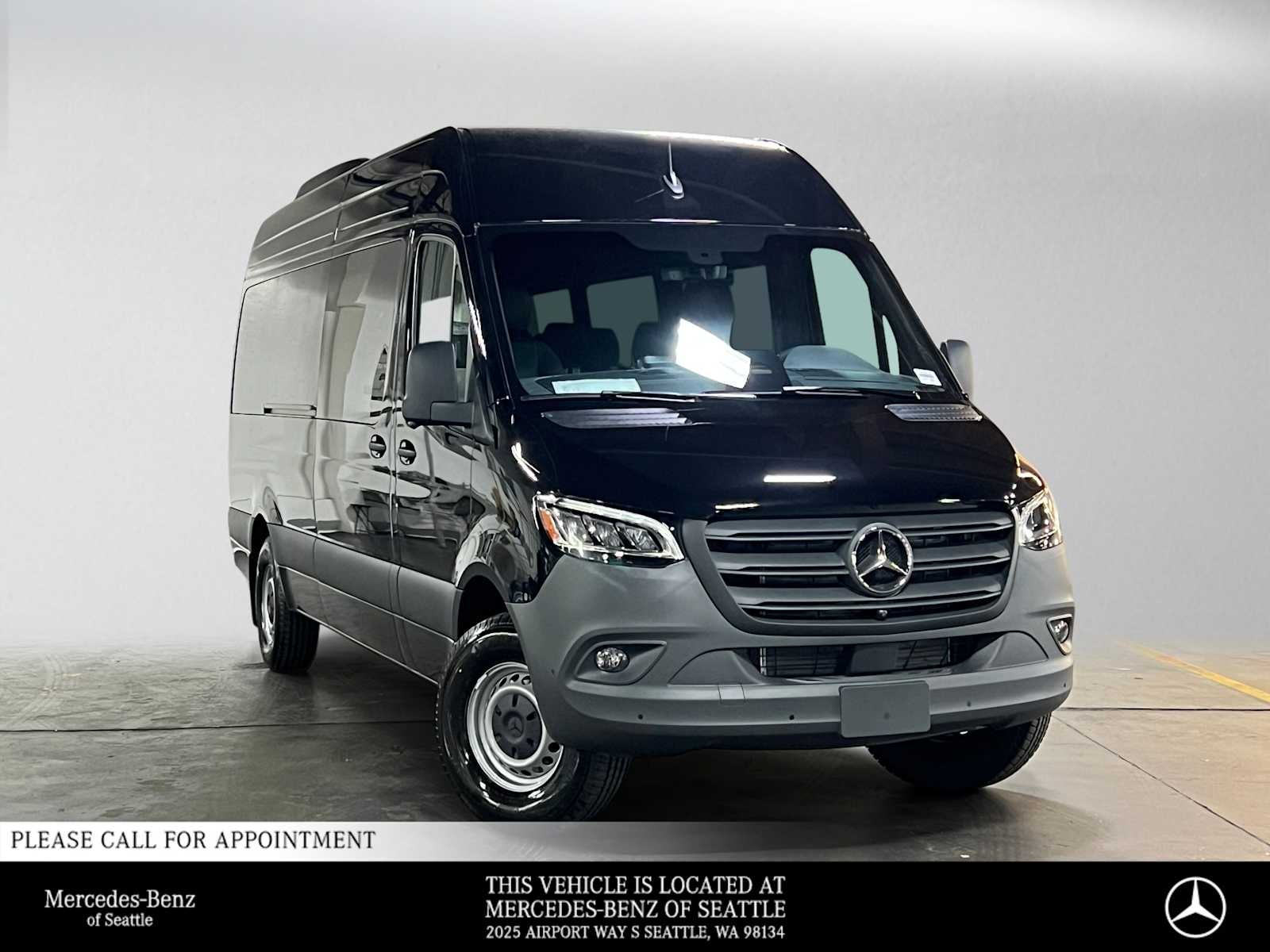 2026 Mercedes-Benz Sprinter Passenger Van 2500 High Roof I4 Diesel HO 170 RWD
