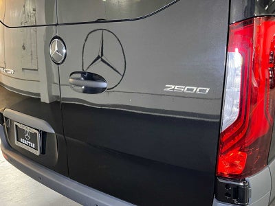 2026 Mercedes-Benz Sprinter Passenger Van 2500 High Roof I4 Diesel HO 170 RWD