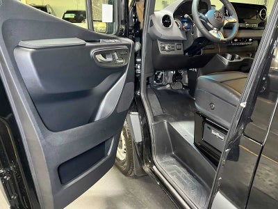 2026 Mercedes-Benz Sprinter Passenger Van 2500 High Roof I4 Diesel HO 170 RWD