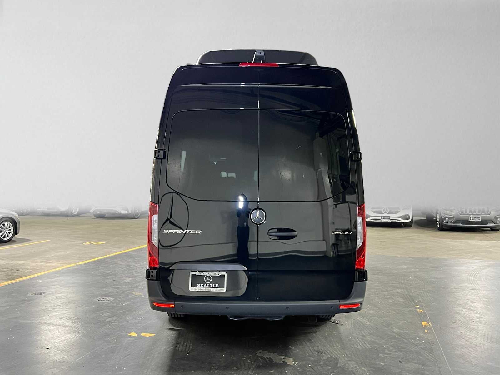 2026 Mercedes-Benz Sprinter Passenger Van 2500 High Roof I4 Diesel HO 170 RWD