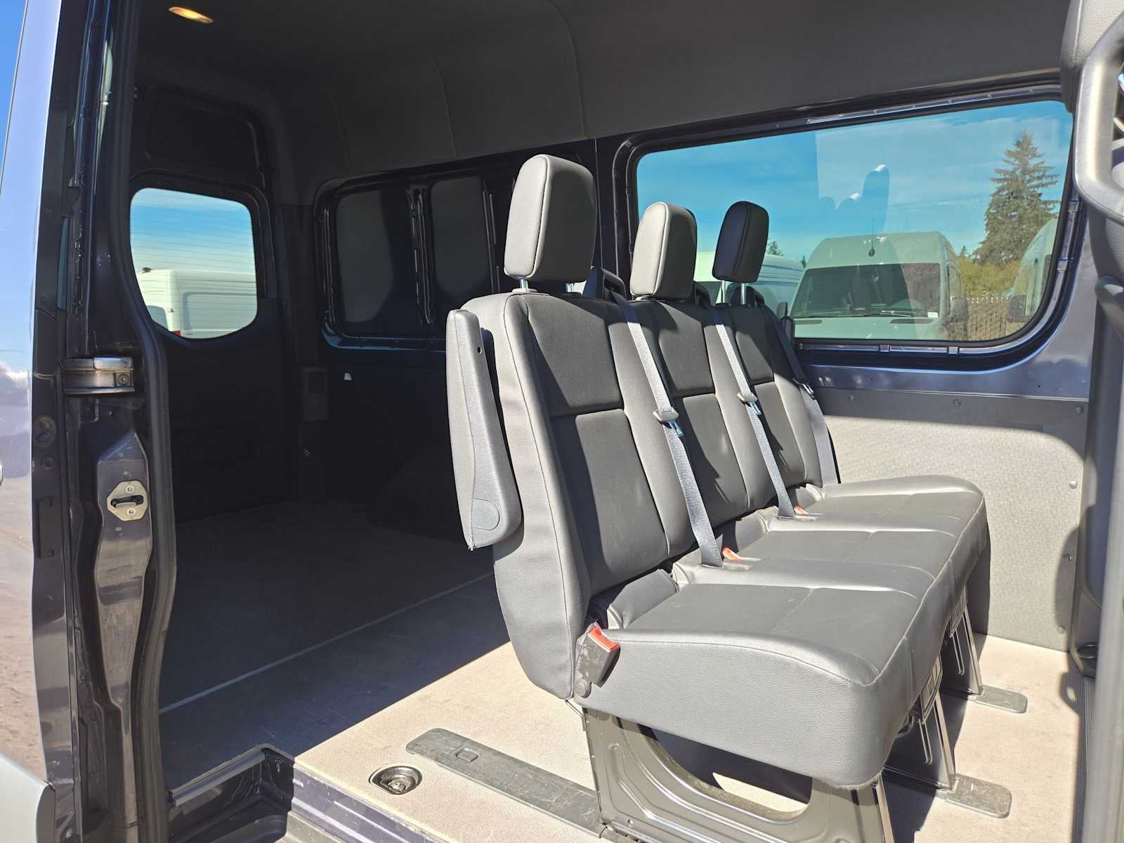 2021 Mercedes-Benz Sprinter Crew Van 2500 Standard Roof I4 144 RWD