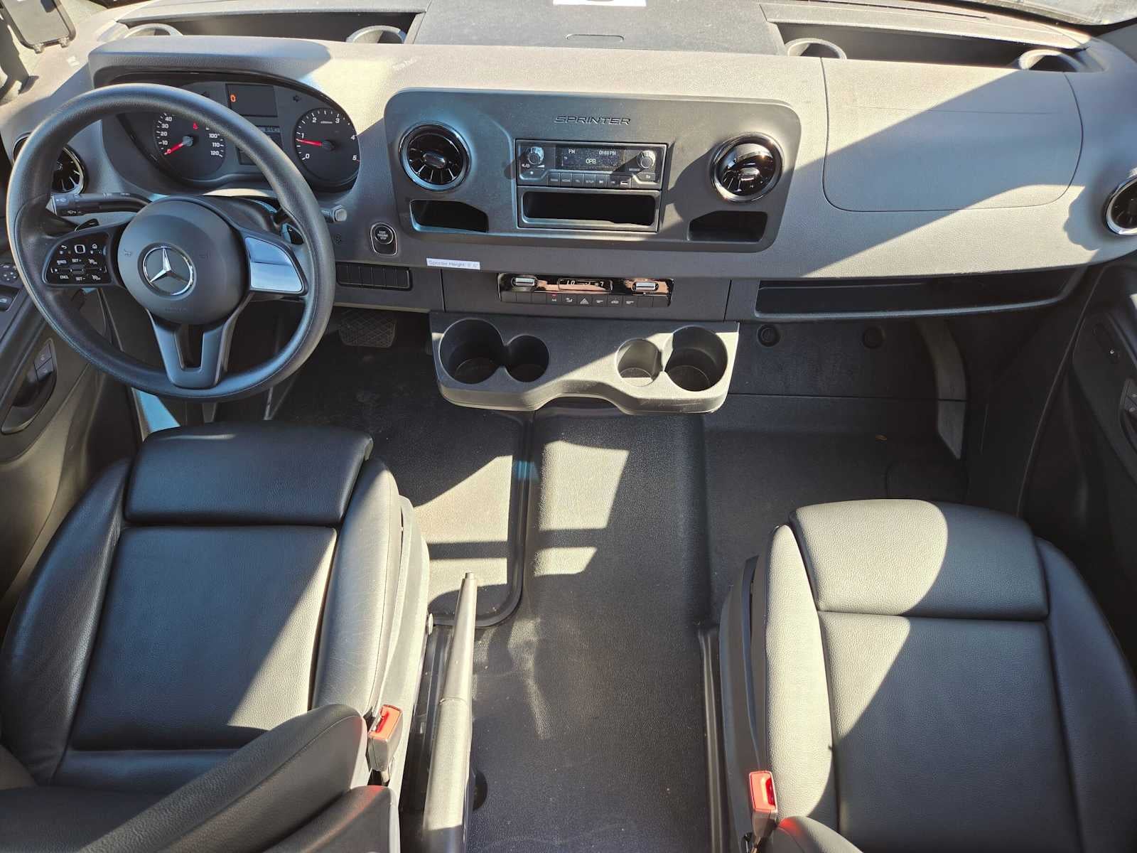 2021 Mercedes-Benz Sprinter Crew Van 2500 Standard Roof I4 144 RWD