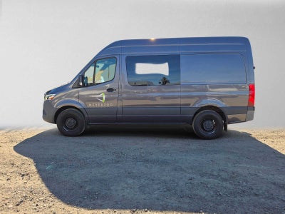 2021 Mercedes-Benz Sprinter Crew Van 2500 Standard Roof I4 144 RWD