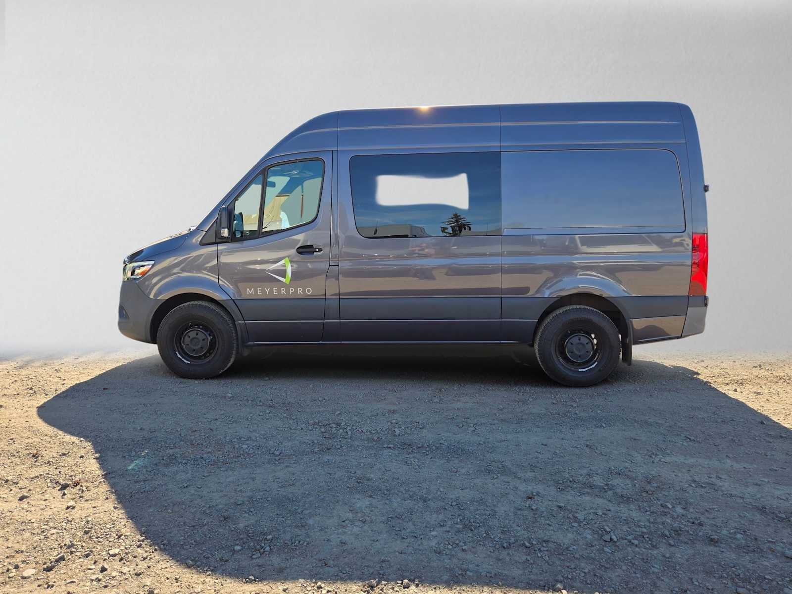 2021 Mercedes-Benz Sprinter Crew Van 2500 Standard Roof I4 144 RWD