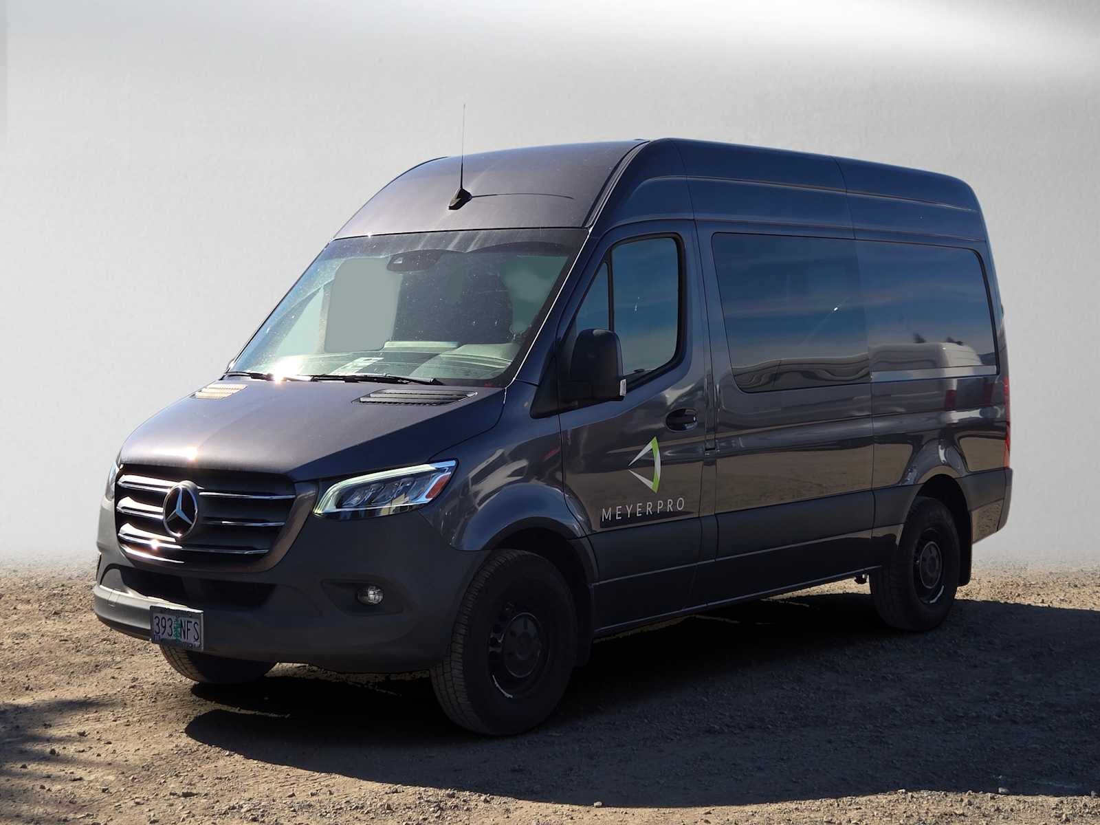 2021 Mercedes-Benz Sprinter Crew Van 2500 Standard Roof I4 144 RWD