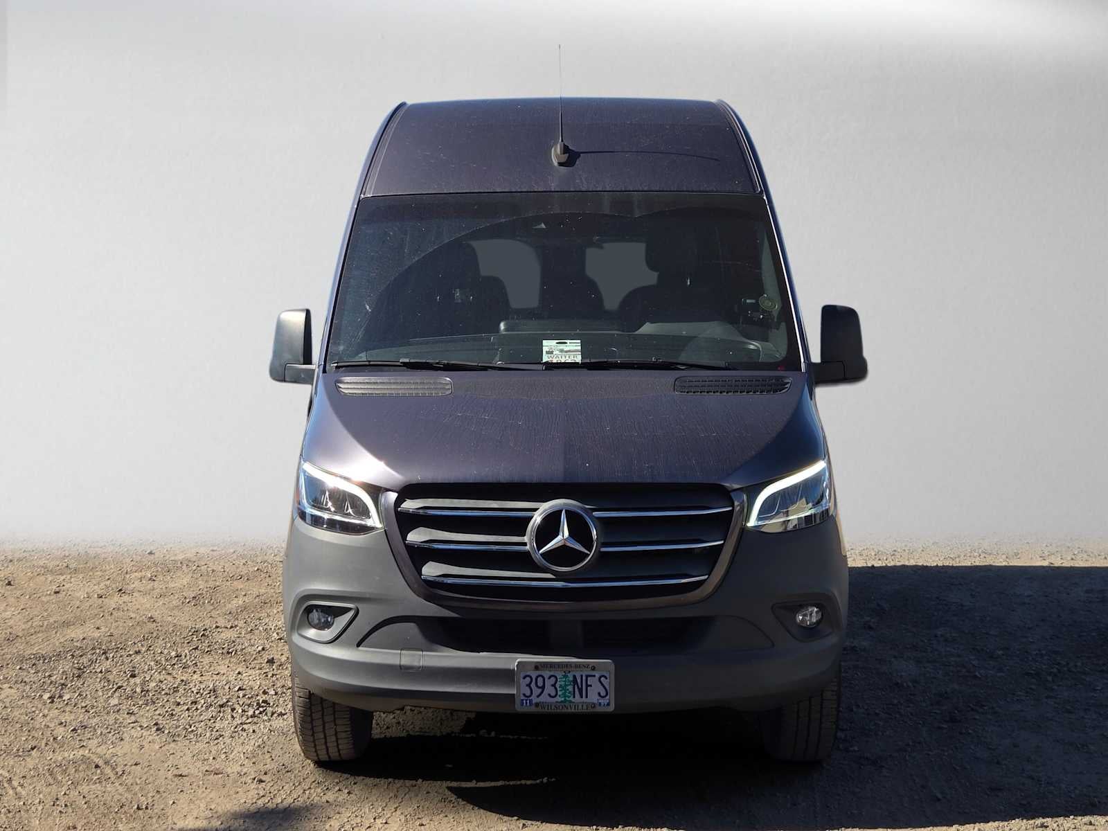 2021 Mercedes-Benz Sprinter Crew Van 2500 Standard Roof I4 144 RWD
