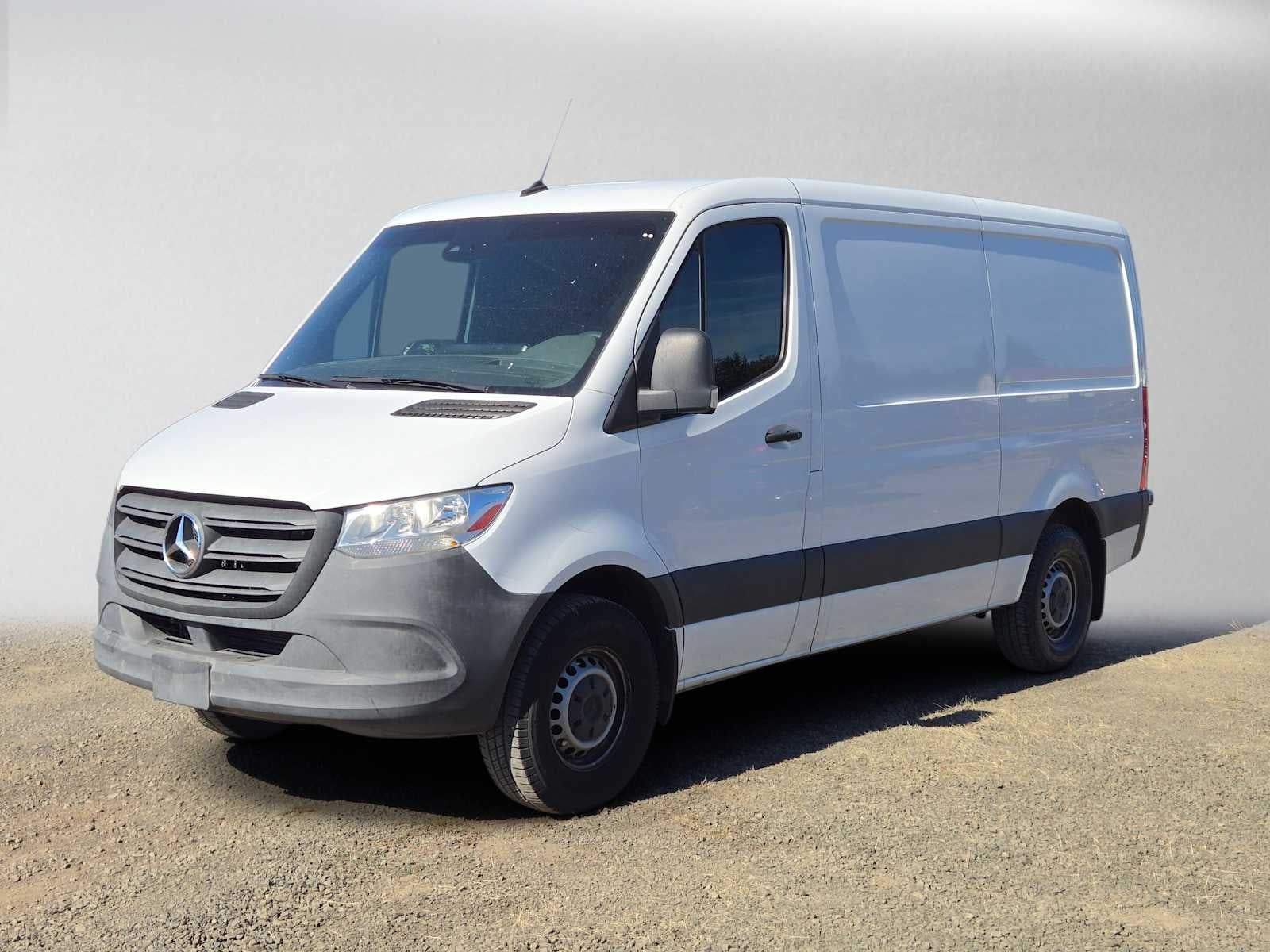 2020 Mercedes-Benz Sprinter Cargo 2500 Standard Roof V6 144 RWD