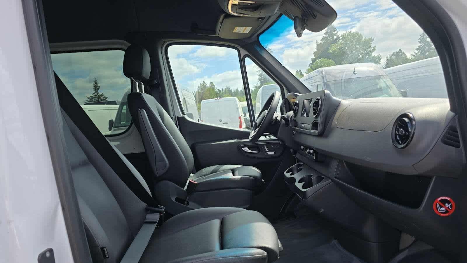 2020 Mercedes-Benz Sprinter Crew Van 2500 High Roof V6 170 4WD
