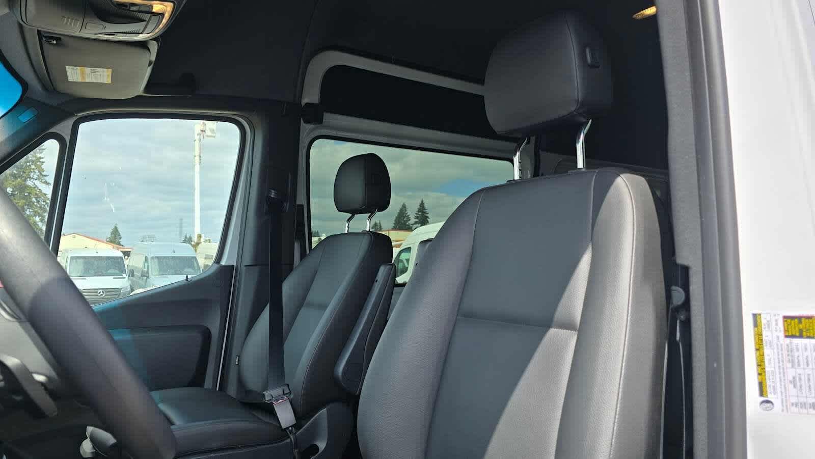 2020 Mercedes-Benz Sprinter Crew Van 2500 High Roof V6 170 4WD