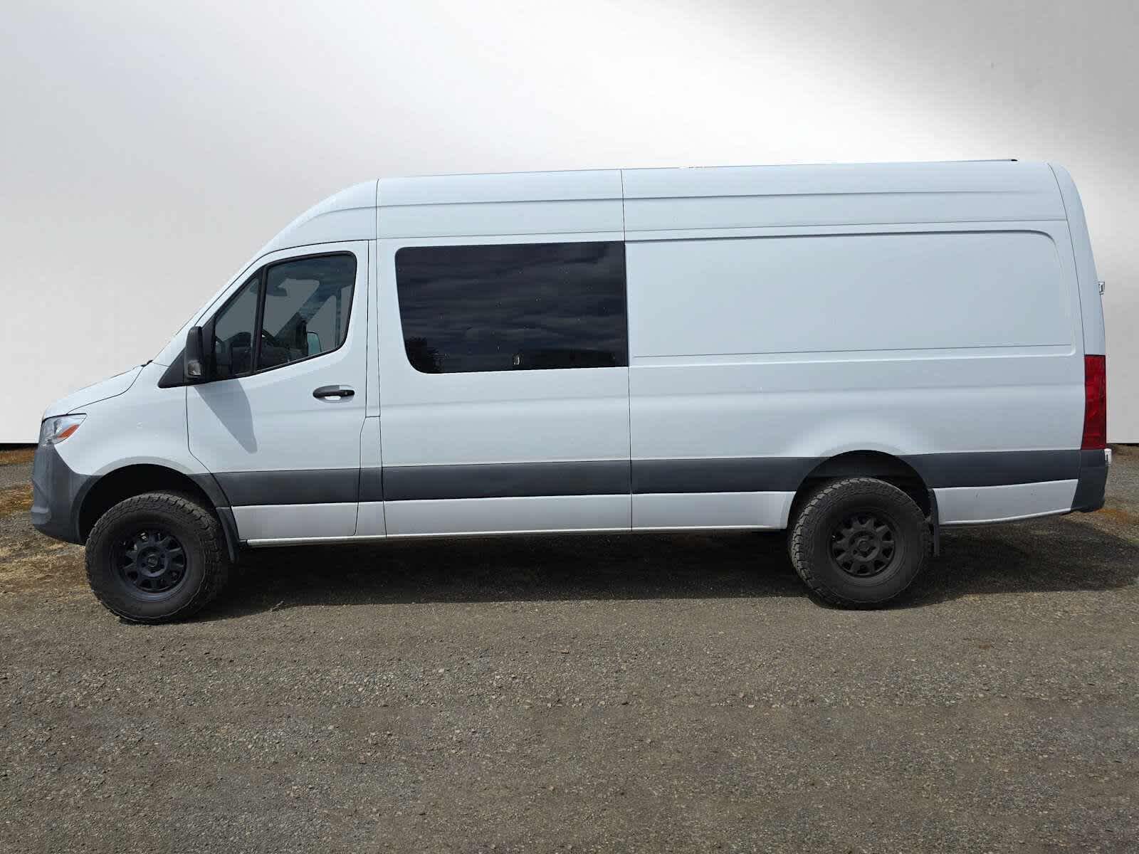 2020 Mercedes-Benz Sprinter Crew Van 2500 High Roof V6 170 4WD