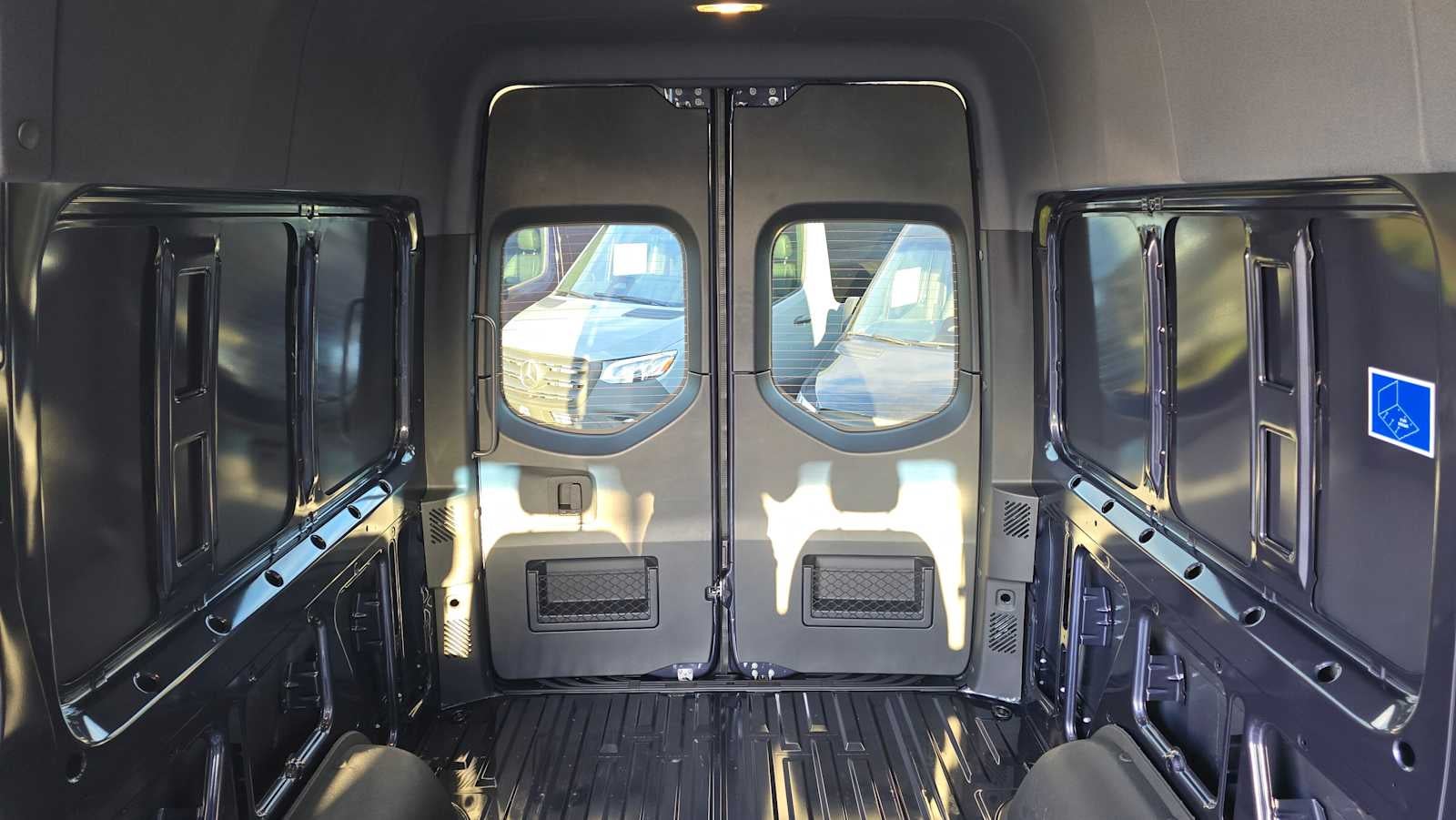 2026 Mercedes-Benz Sprinter 2500 Standard Roof I4 Diesel HO 144" AWD