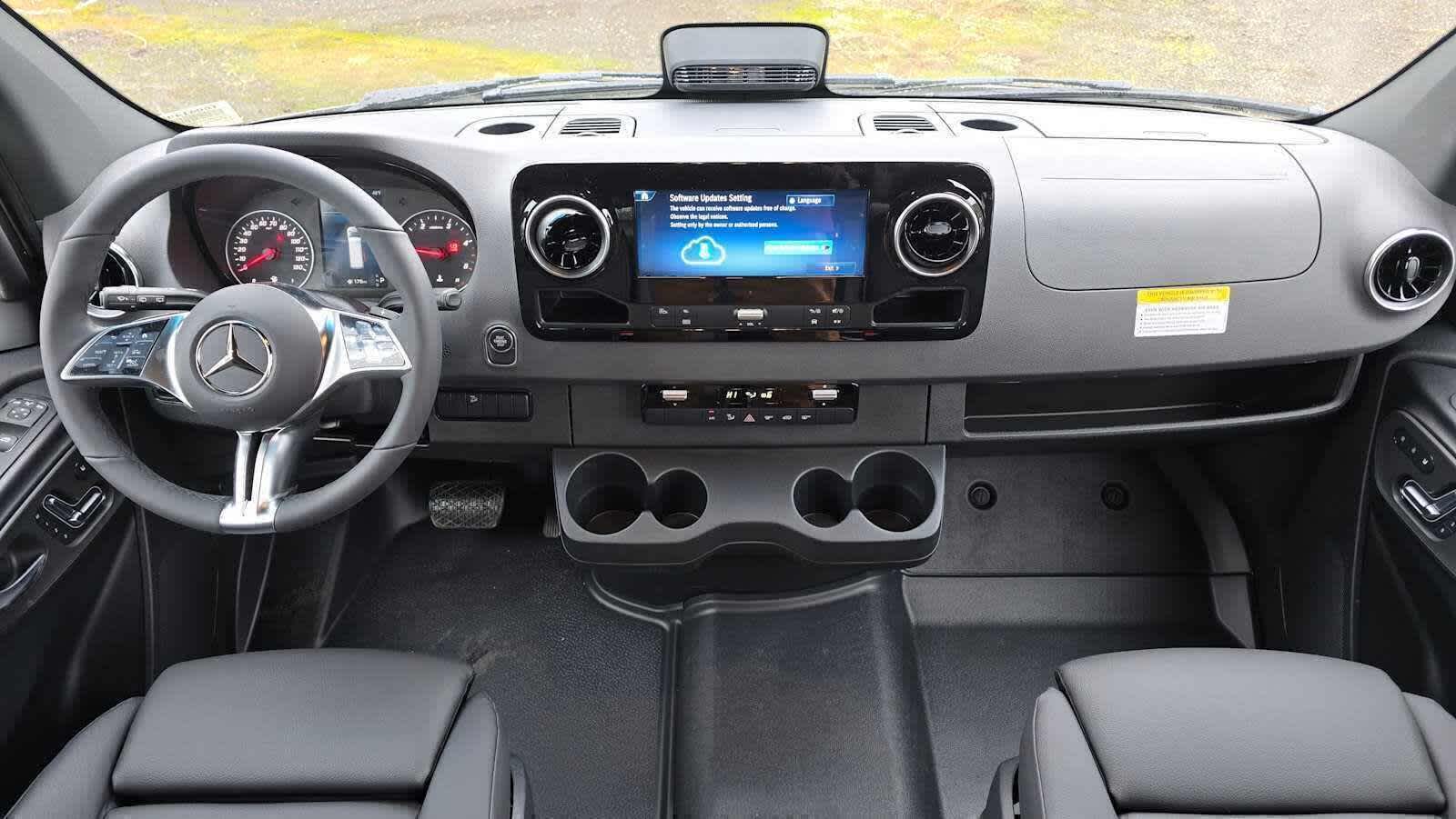 2026 Mercedes-Benz Sprinter 2500 Standard Roof I4 Diesel HO 144" AWD