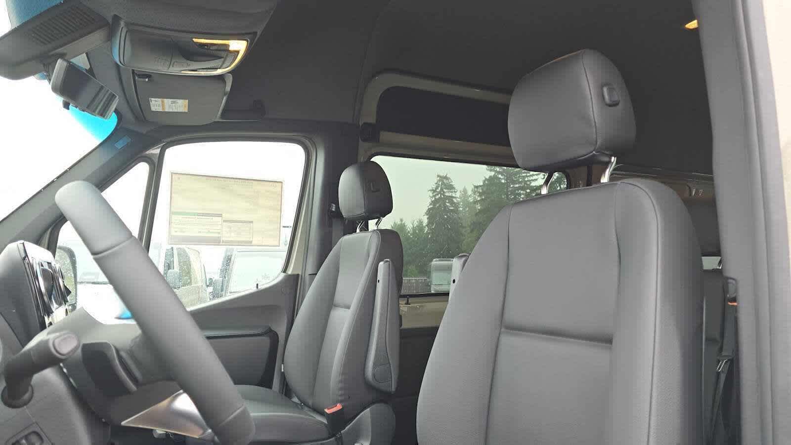 2026 Mercedes-Benz Sprinter 2500 Standard Roof I4 Diesel HO 144" AWD