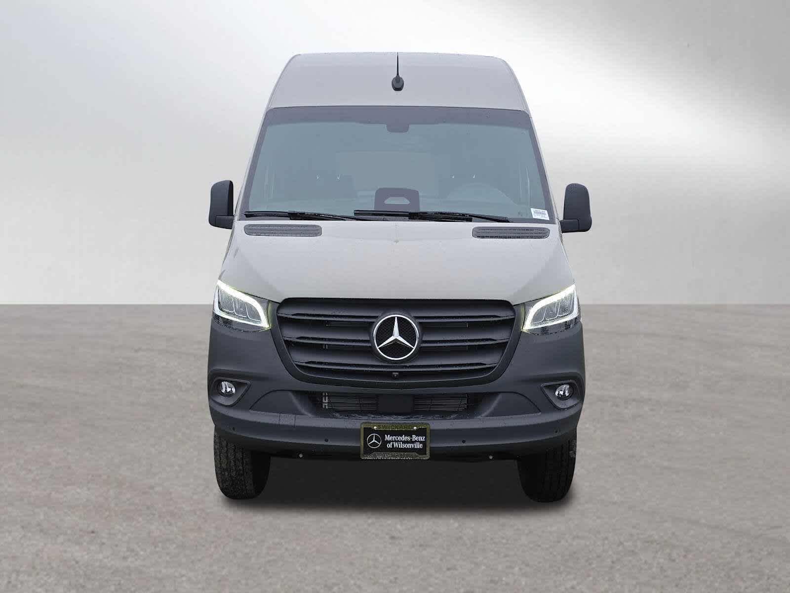 2026 Mercedes-Benz Sprinter 2500 Standard Roof I4 Diesel HO 144" AWD