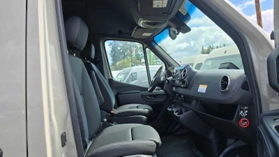 2026 Mercedes-Benz Sprinter 2500 Standard Roof I4 Diesel HO 144 AWD