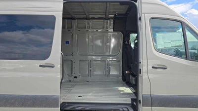 2026 Mercedes-Benz Sprinter 2500 Standard Roof I4 Diesel HO 144 AWD