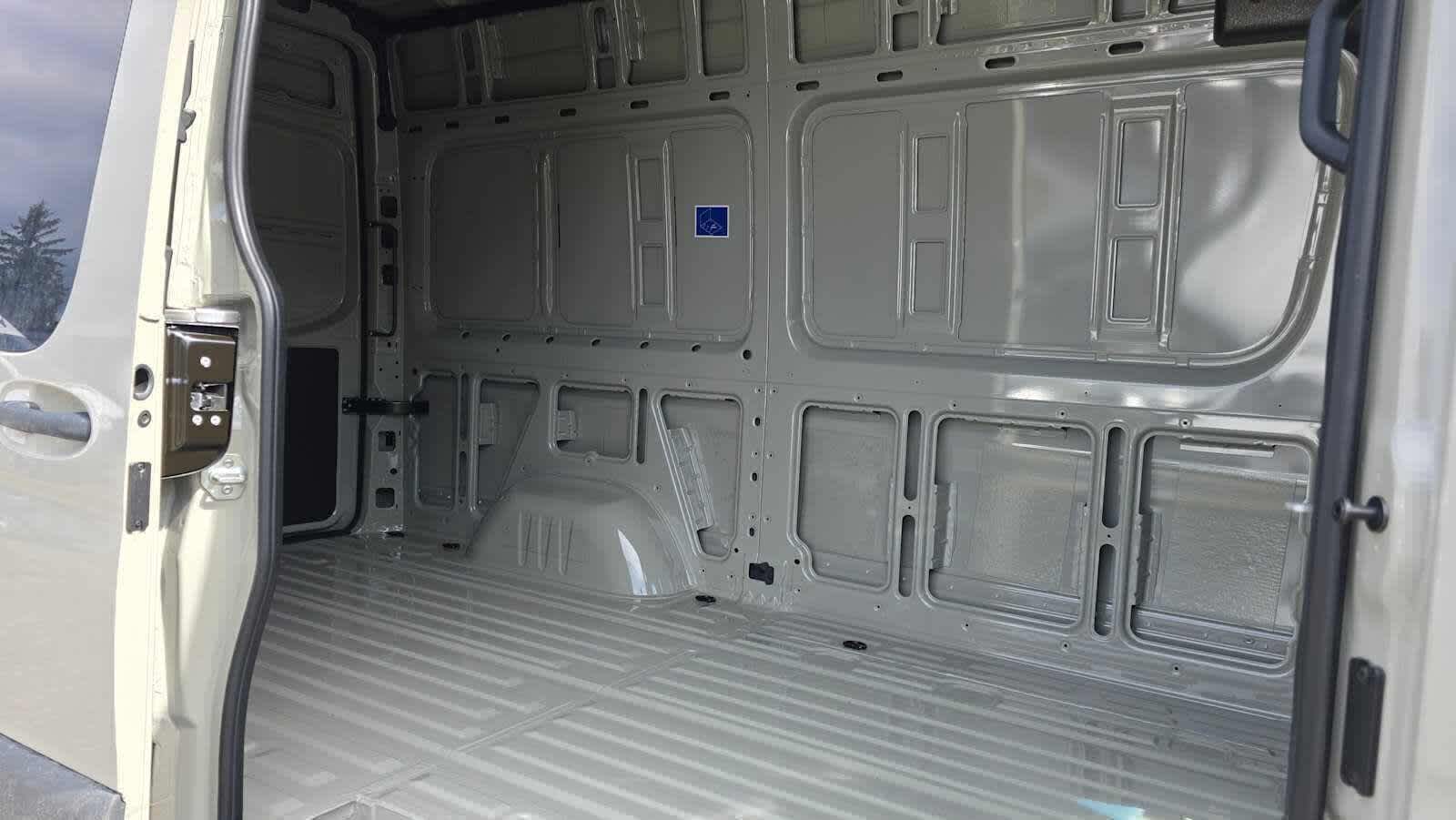 2026 Mercedes-Benz Sprinter 2500 Standard Roof I4 Diesel HO 144 AWD