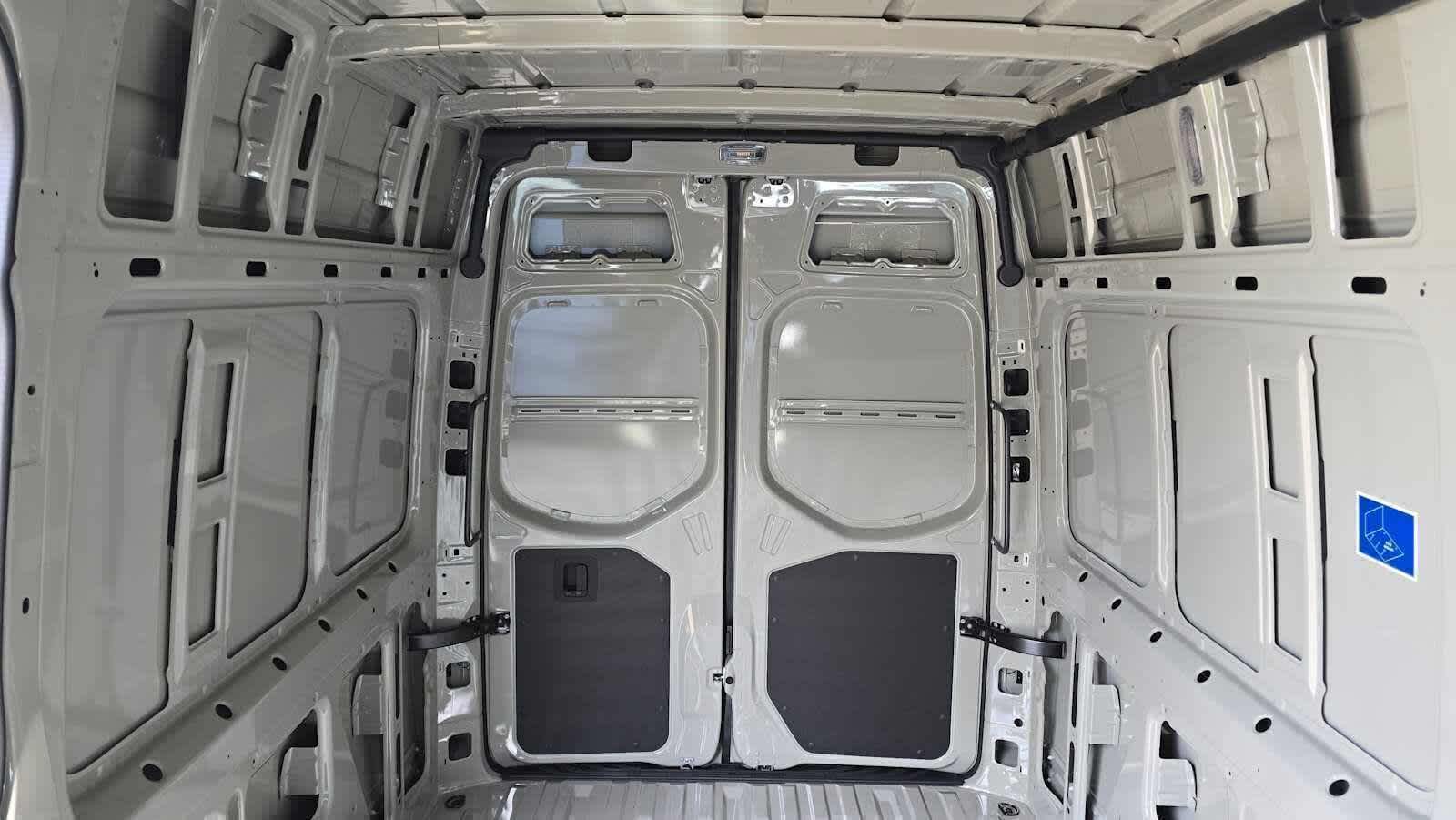 2026 Mercedes-Benz Sprinter 2500 Standard Roof I4 Diesel HO 144 AWD