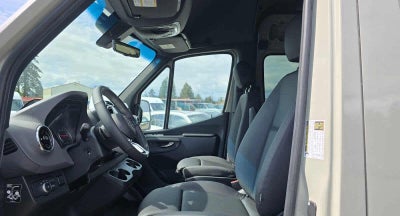 2026 Mercedes-Benz Sprinter 2500 Standard Roof I4 Diesel HO 144 AWD