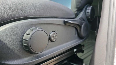 2026 Mercedes-Benz Sprinter 2500 Standard Roof I4 Diesel HO 144 AWD