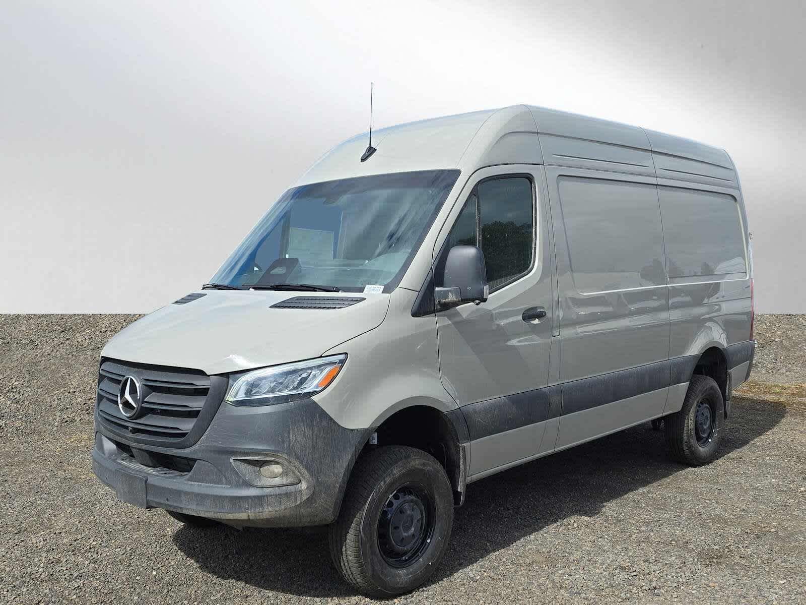 2026 Mercedes-Benz Sprinter 2500 Standard Roof I4 Diesel HO 144 AWD