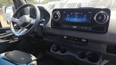 2026 Mercedes-Benz Sprinter 2500 Standard Roof I4 Diesel HO 144 AWD
