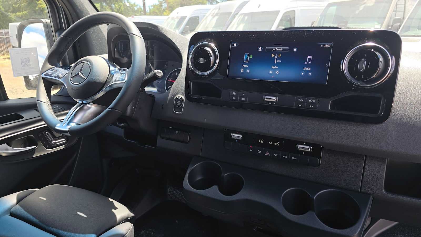 2026 Mercedes-Benz Sprinter 2500 Standard Roof I4 Diesel HO 144 AWD