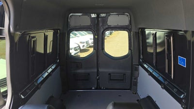 2026 Mercedes-Benz Sprinter 2500 Standard Roof I4 Diesel HO 144 AWD