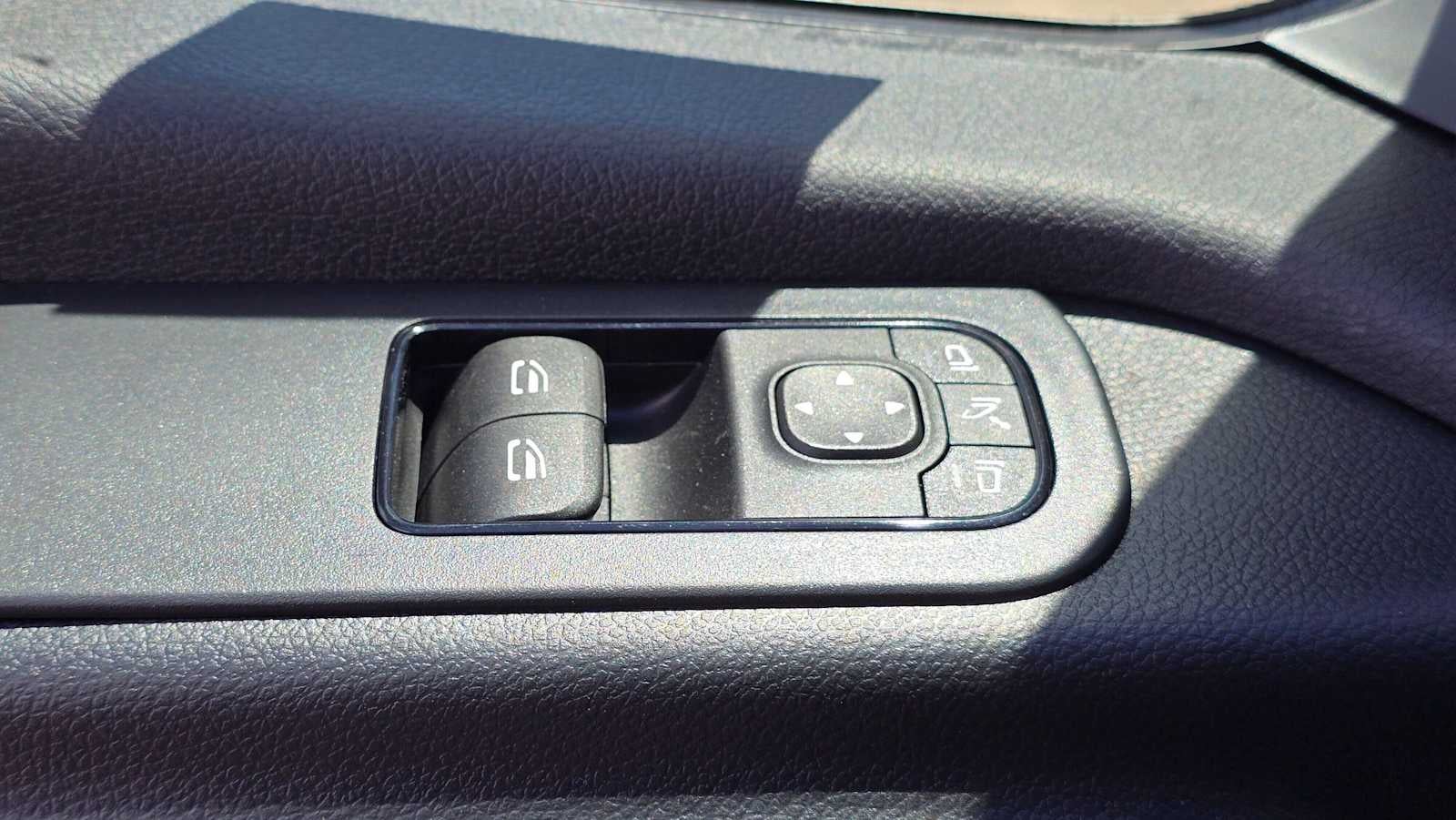 2026 Mercedes-Benz Sprinter 2500 Standard Roof I4 Diesel HO 144 AWD