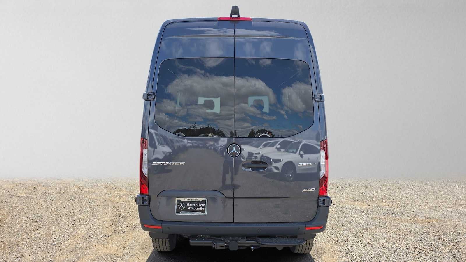 2026 Mercedes-Benz Sprinter 2500 Standard Roof I4 Diesel HO 144 AWD
