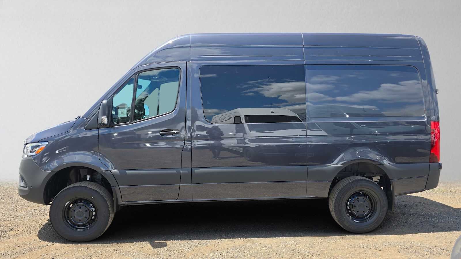 2026 Mercedes-Benz Sprinter 2500 Standard Roof I4 Diesel HO 144 AWD