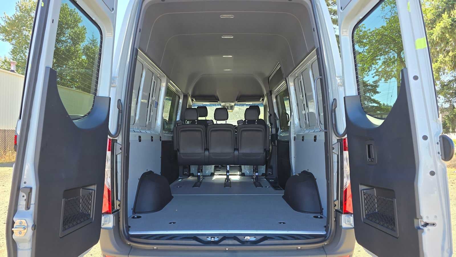 2026 Mercedes-Benz Sprinter 2500 Standard Roof I4 Diesel HO 144 AWD
