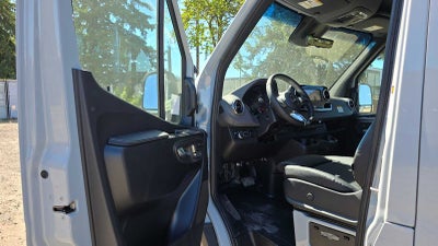 2026 Mercedes-Benz Sprinter 2500 Standard Roof I4 Diesel HO 144 AWD