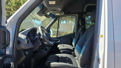 2026 Mercedes-Benz Sprinter 2500 Standard Roof I4 Diesel HO 144 AWD