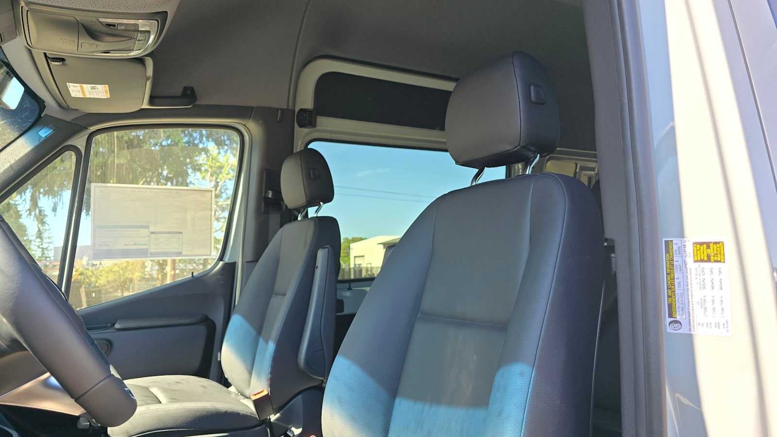 2026 Mercedes-Benz Sprinter 2500 Standard Roof I4 Diesel HO 144 AWD