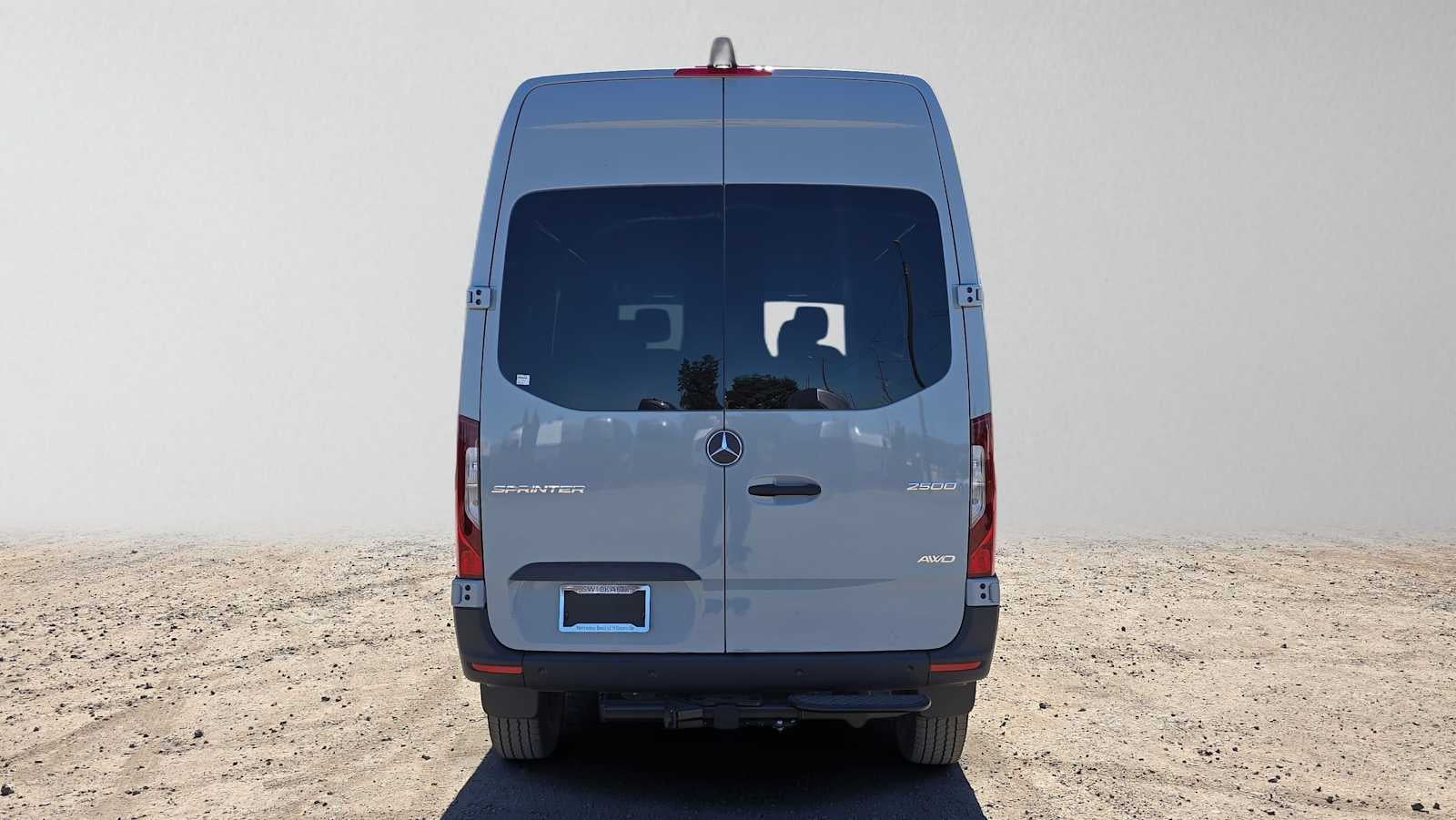2026 Mercedes-Benz Sprinter 2500 Standard Roof I4 Diesel HO 144 AWD