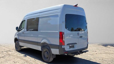 2026 Mercedes-Benz Sprinter 2500 Standard Roof I4 Diesel HO 144 AWD