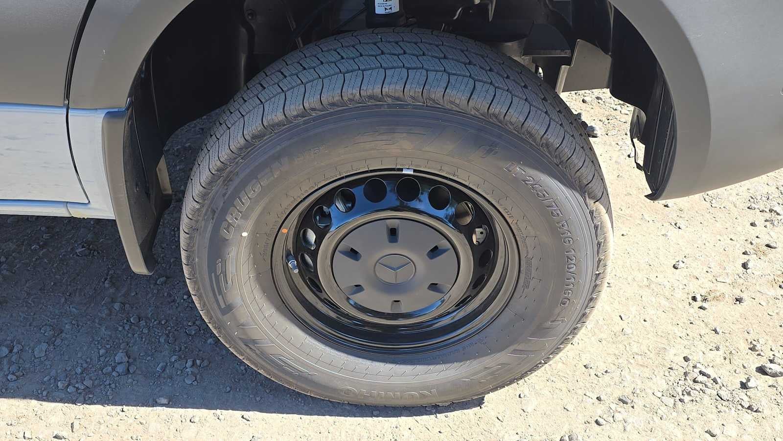 2026 Mercedes-Benz Sprinter 2500 Standard Roof I4 Diesel HO 144 AWD