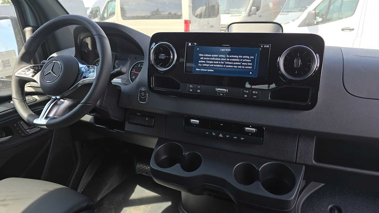 2026 Mercedes-Benz Sprinter 2500 Standard Roof I4 Diesel HO 144 AWD