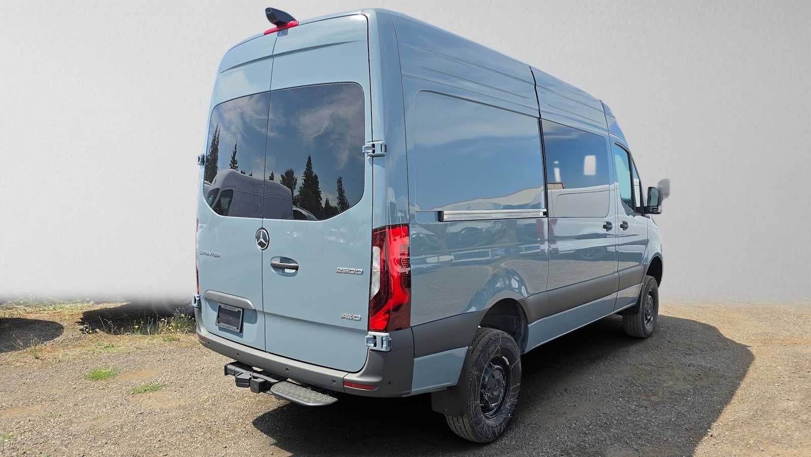 2026 Mercedes-Benz Sprinter 2500 Standard Roof I4 Diesel HO 144 AWD