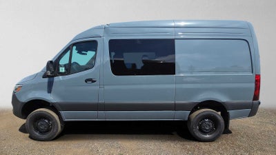 2026 Mercedes-Benz Sprinter 2500 Standard Roof I4 Diesel HO 144 AWD