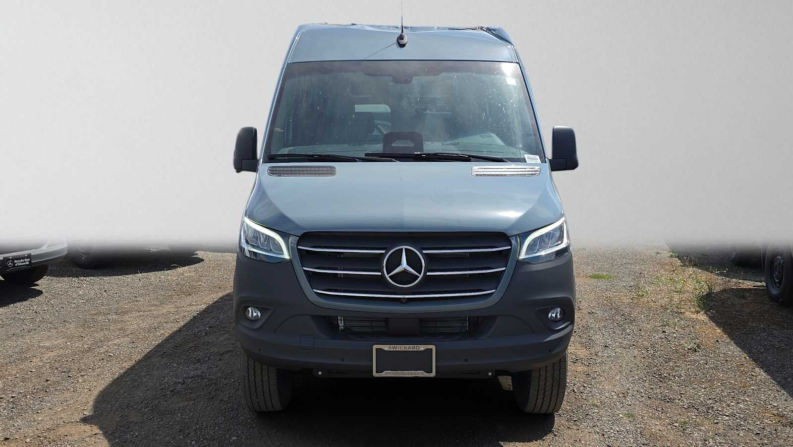 2026 Mercedes-Benz Sprinter 2500 Standard Roof I4 Diesel HO 144 AWD