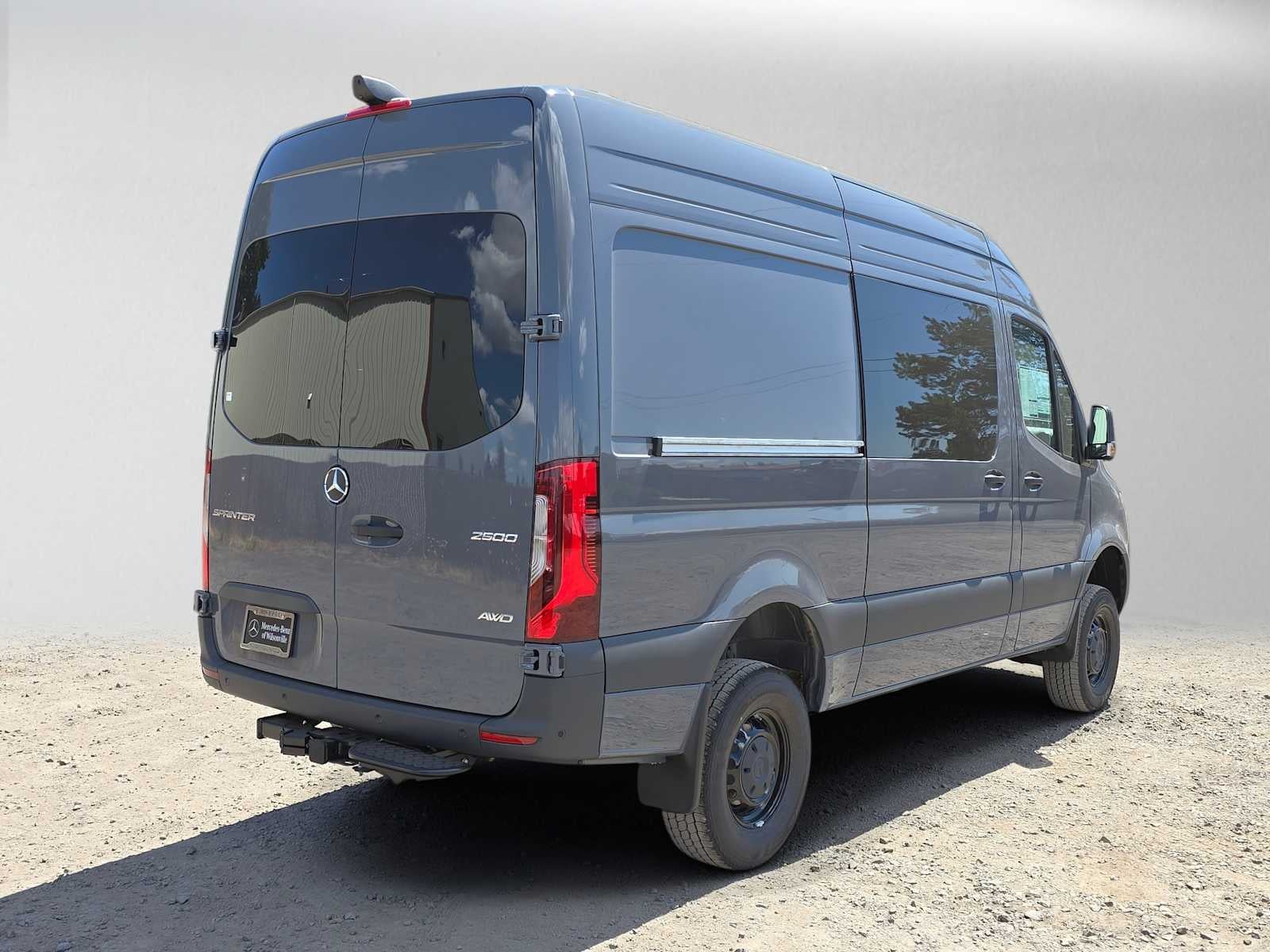 2026 Mercedes-Benz Sprinter 2500 Standard Roof I4 Diesel HO 144 AWD