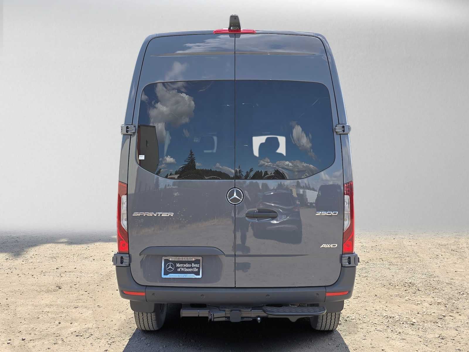 2026 Mercedes-Benz Sprinter 2500 Standard Roof I4 Diesel HO 144 AWD